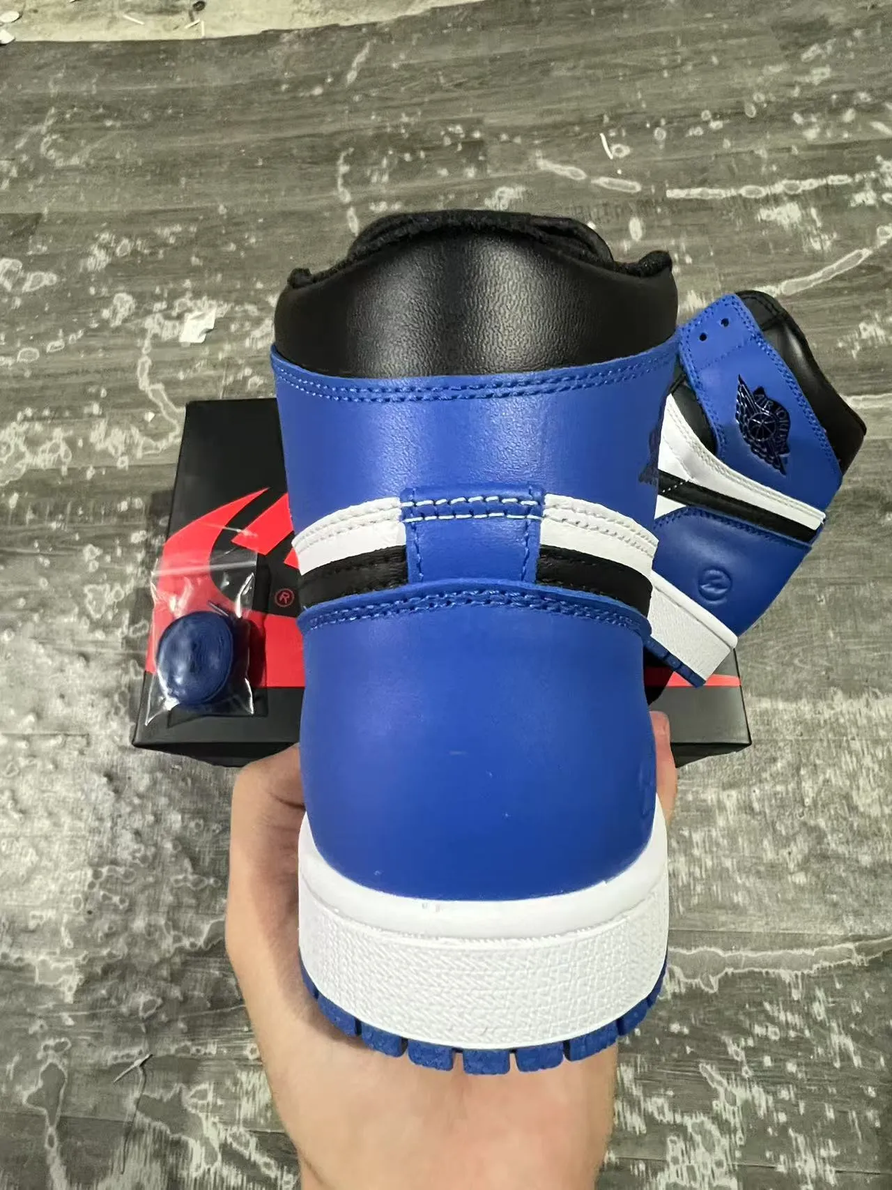 Air Jordan 1 Royal Blue White Black Basketball Shoes 8