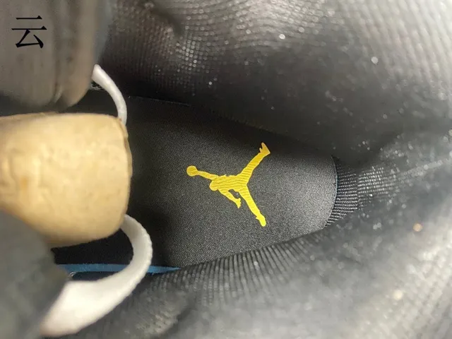 Air Jordan 1 Yellow Black High-Top Leather Upper Basketball Shoes 11