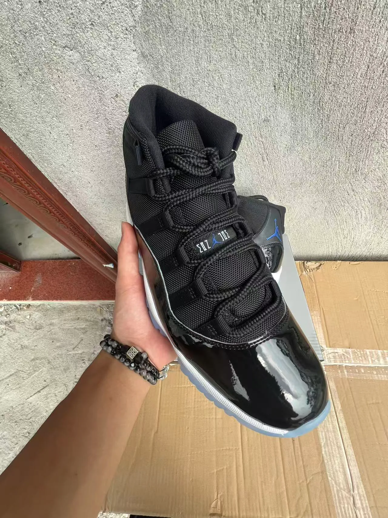 Air Jordan 11 Black Concord Basketball Shoes 2