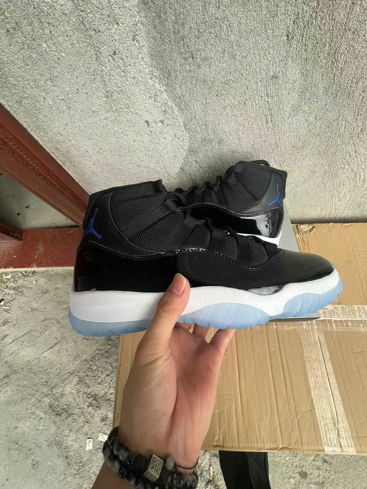 Air Jordan 11 Black Concord Basketball Shoes 7