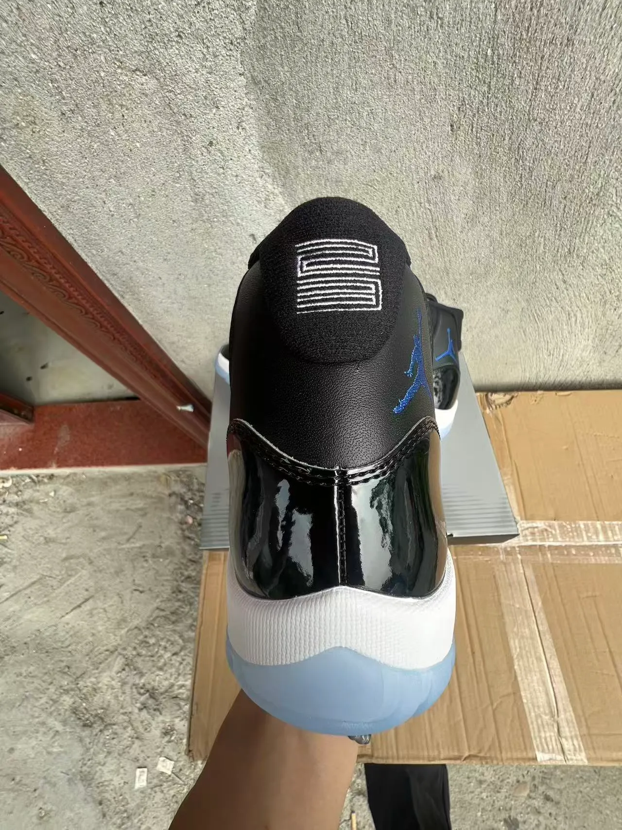 Air Jordan 11 Black Concord Basketball Shoes 8