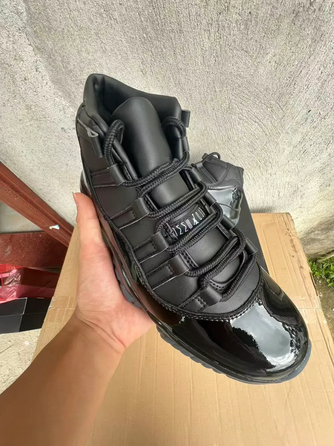 Air Jordan 11 Zapatillas de Baloncesto Cuero Patentado Negro 3