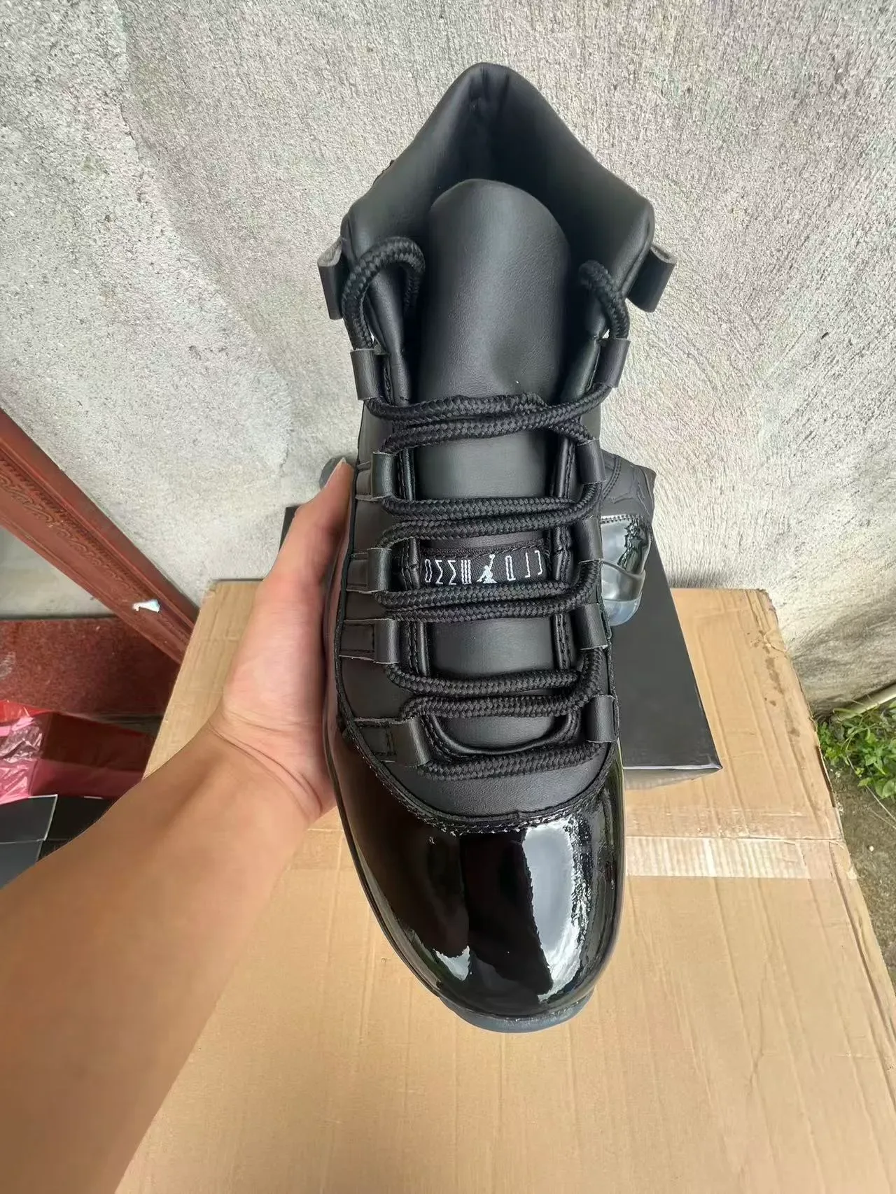 Air Jordan 11 Zapatillas de Baloncesto Cuero Patentado Negro 4