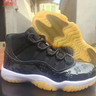 Air Jordan 11 Negro Cuero Patentado Gum Outsole Zapatillas de Baloncesto