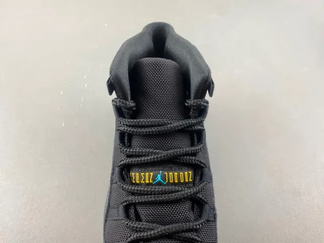 Air Jordan 11 Noir Turquoise Cuir de Patente Chaussures de Basketball 6