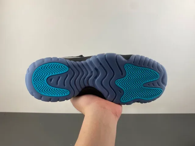 Air Jordan 11 Noir Turquoise Cuir de Patente Chaussures de Basketball 10