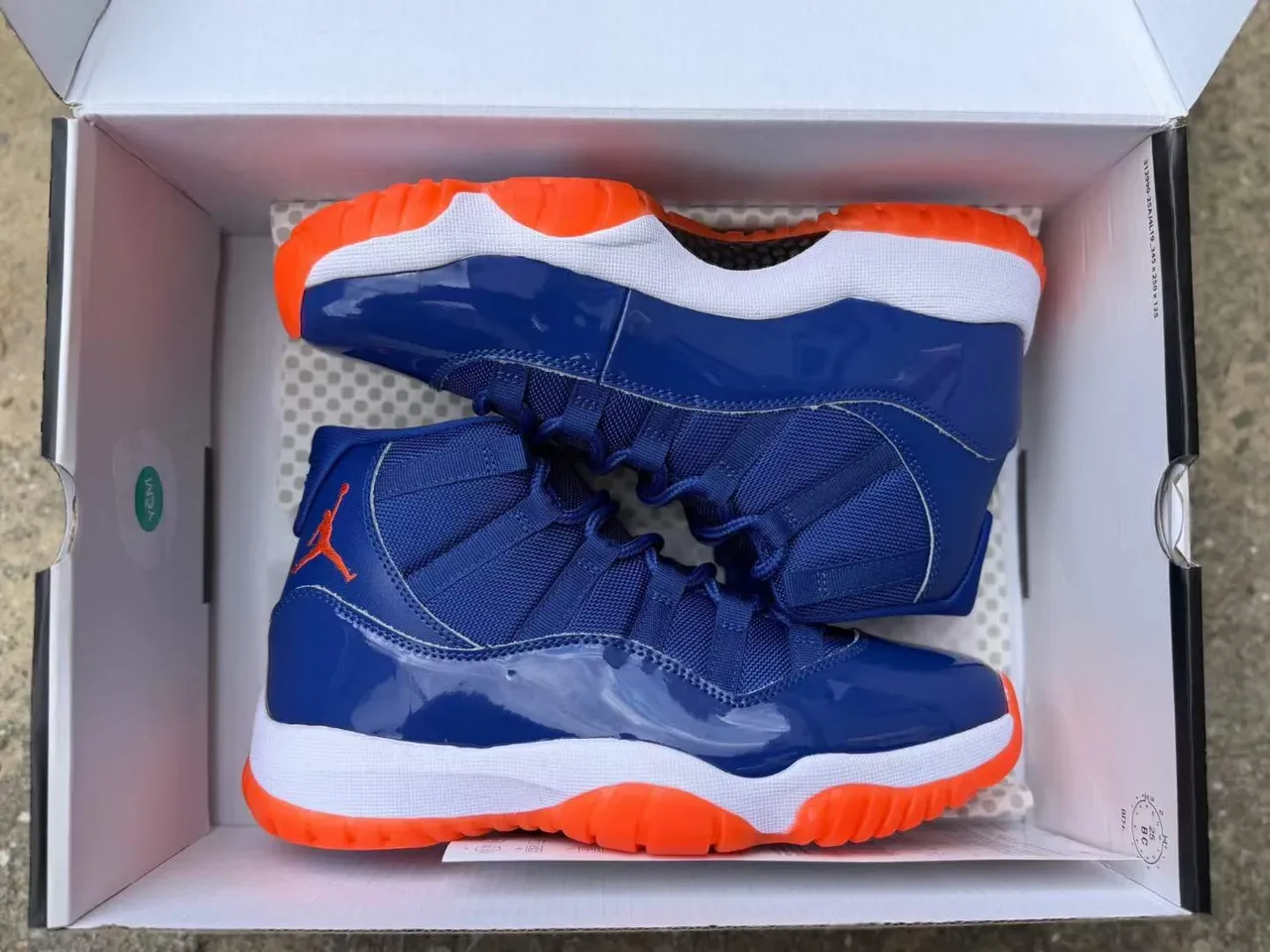 Air Jordan 11 Chaussures de basket Bleu Royal et Orange 2