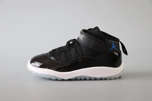 Air Jordan 11 White Black Patent Leather Basketball Shoes 6