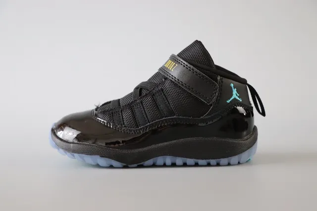 Air Jordan 11 White Black Patent Leather Basketball Shoes 24
