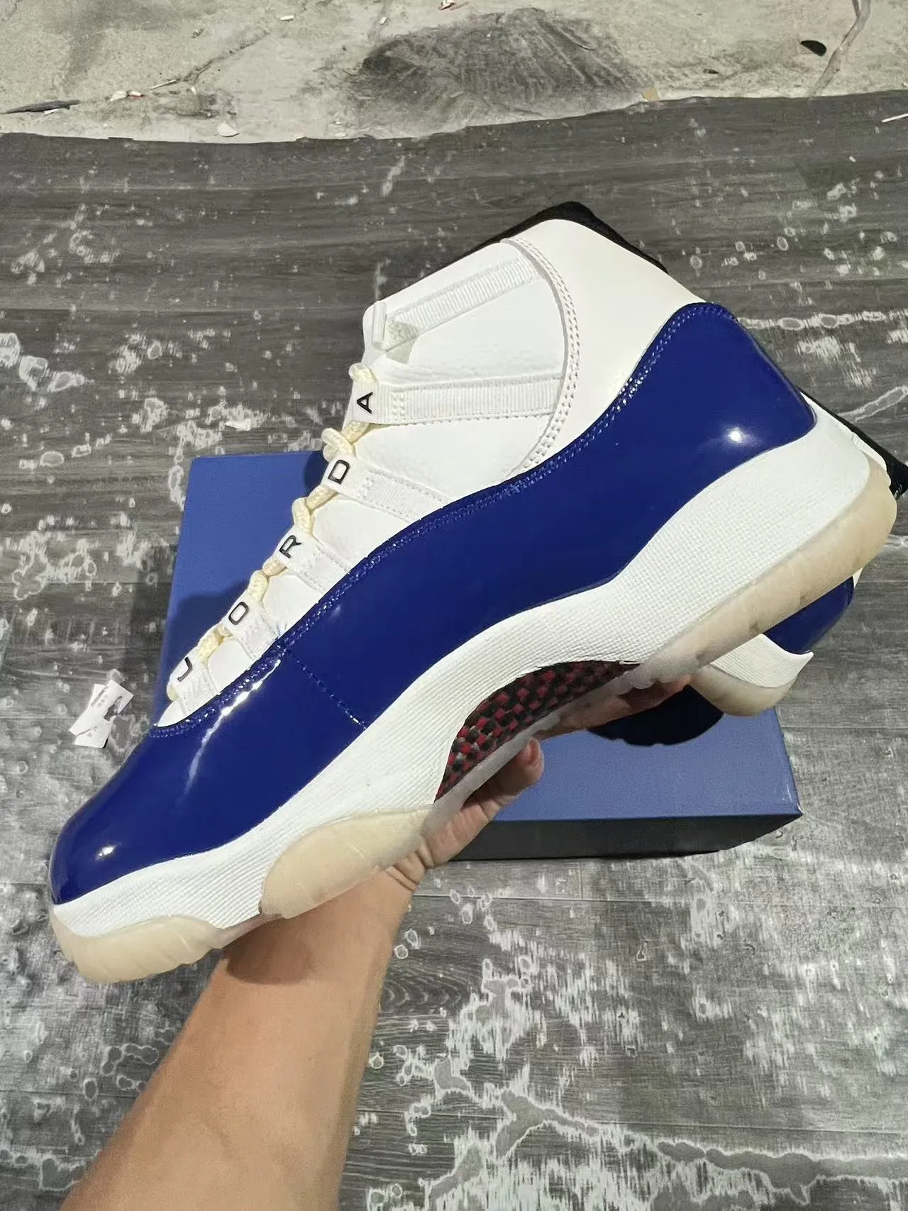 Air Jordan 11 White Royal Blue Patent Leather Basketball Shoes 5