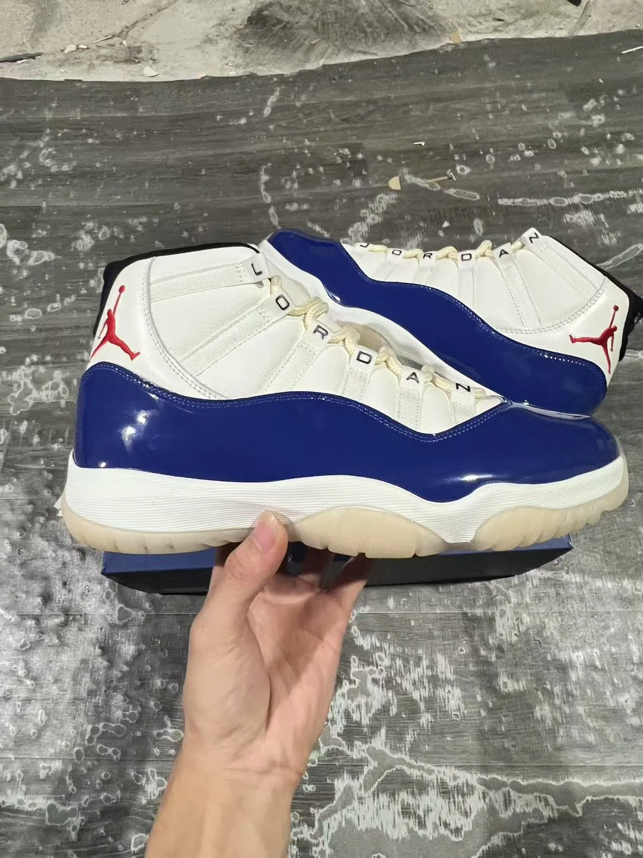 Air Jordan 11 White Royal Blue Patent Leather Basketball Shoes 7