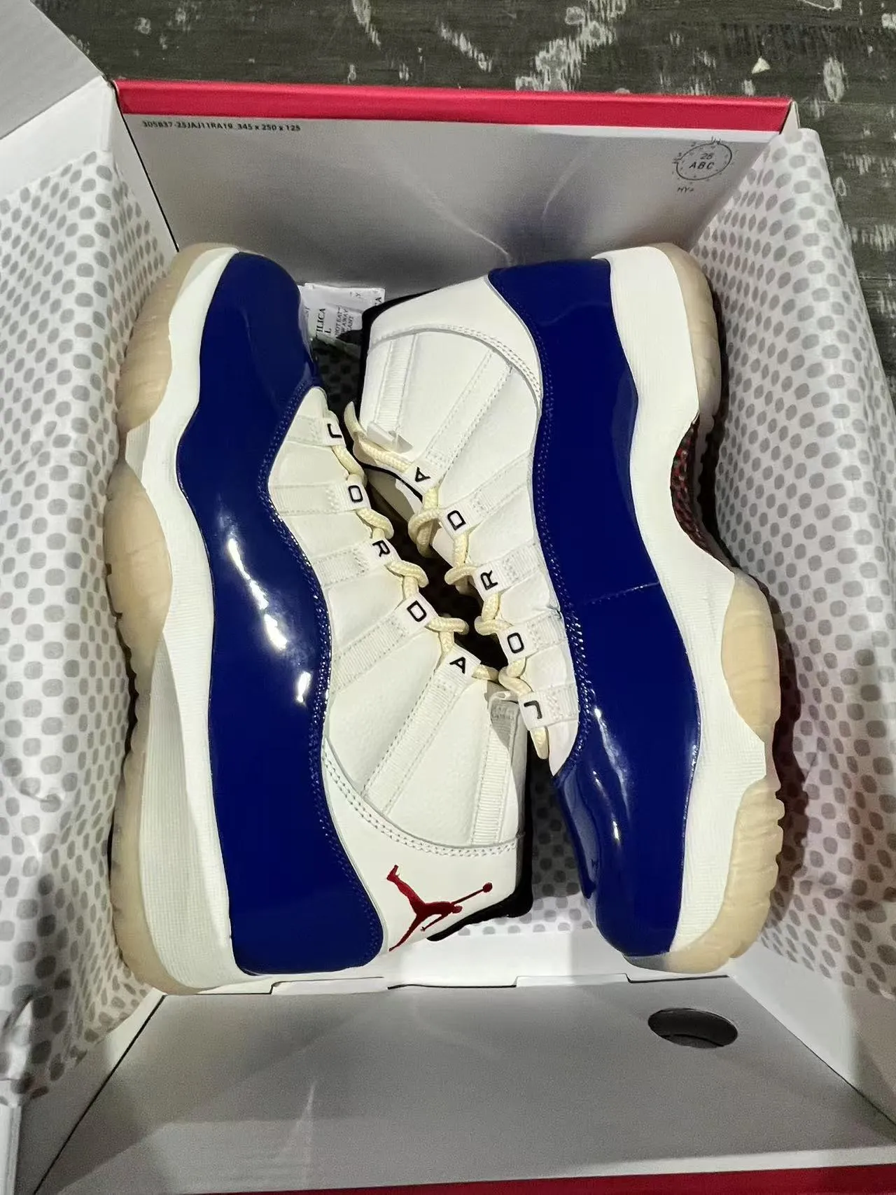 Air Jordan 11 White Royal Blue Patent Leather Basketball Shoes 9
