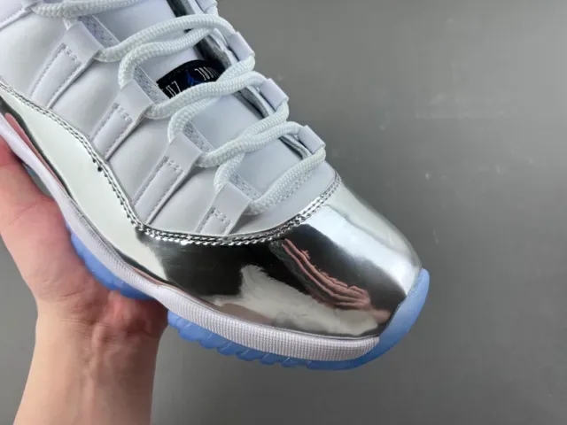 Air Jordan 11 Branco Prata Azul Metálico Tênis de Basquete 2