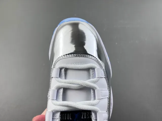 Air Jordan 11 Branco Prata Azul Metálico Tênis de Basquete 5