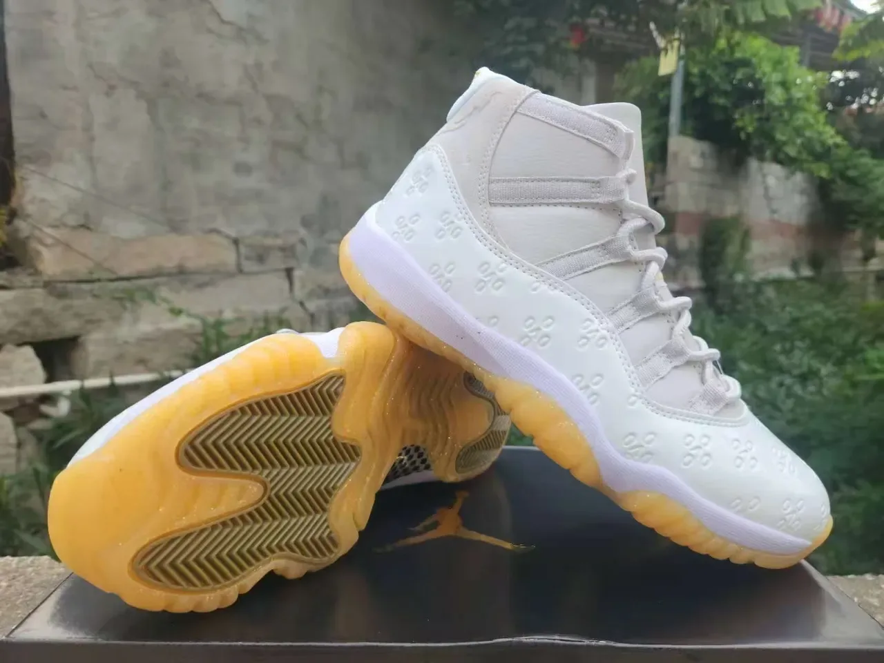Air Jordan 11 Blanc Translucide Gomme Chaussures de Basketball 3