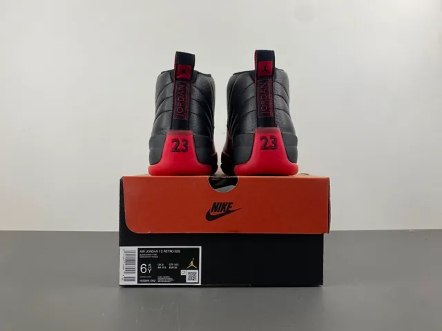 Air Jordan 12 Black Red Basketball Shoes 18