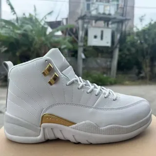 Air Jordan 12 白金篮球鞋