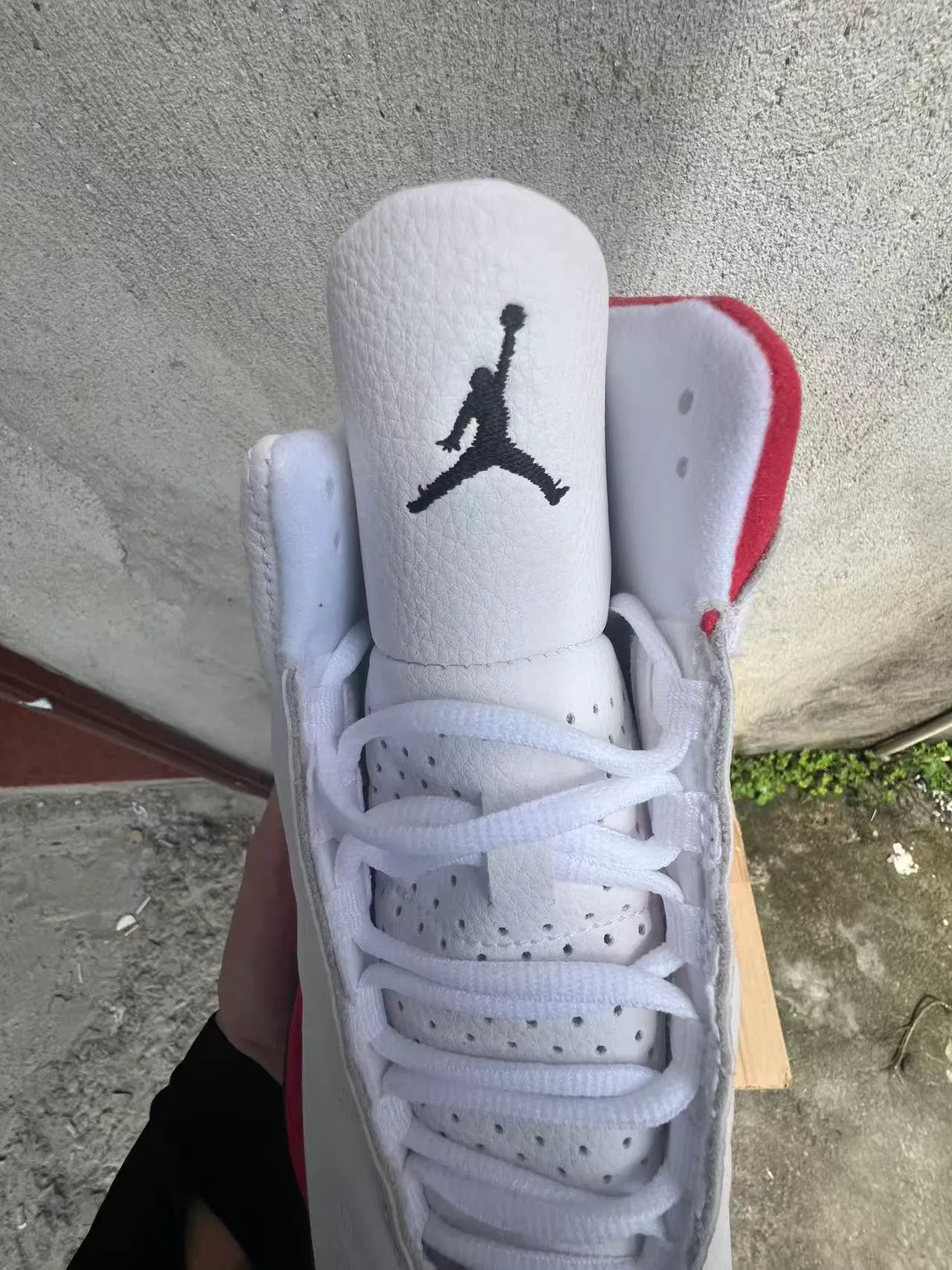 Air Jordan 13 White Red Black Basketball Shoes 4