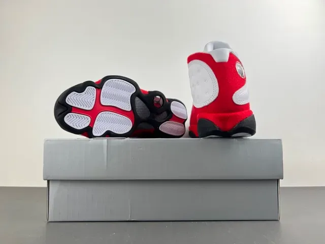 Air Jordan 13 Branco Vermelho Preto Tênis de Basquete 15