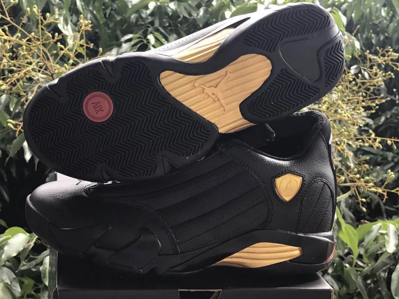 Air Jordan 14 Black and Gold Basketball Shoes 2