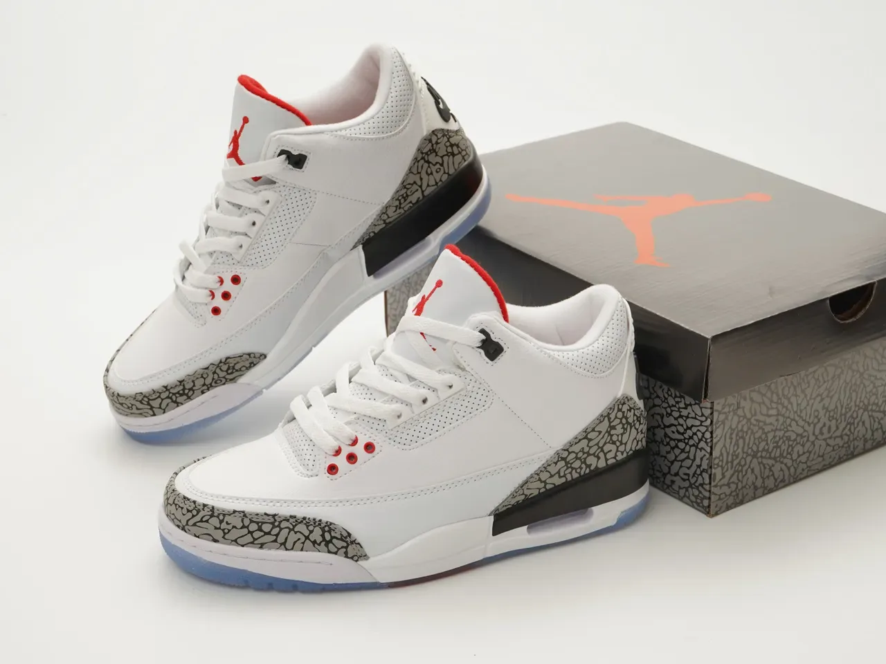 Air Jordan 3 Tênis de Basquete Branco Cimento com Estampa de Elefante 4