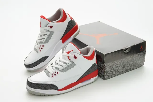 Air Jordan 3 White Cement Red tênis de basquete 5