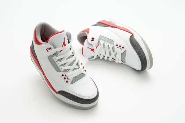 Air Jordan 3 White Cement Red tênis de basquete 6