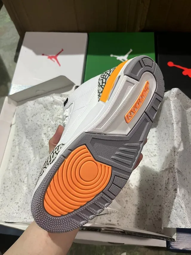Air Jordan 3 Tênis de Basquete Branco e Laranja com Estampa de Elefante 4