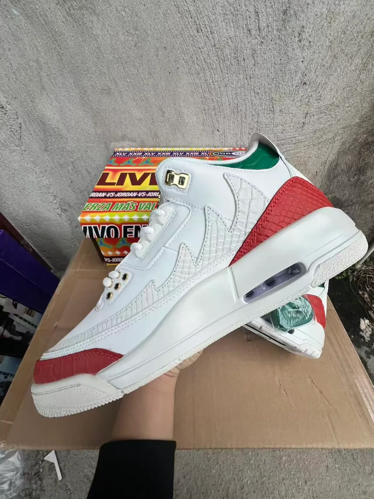 Air Jordan 3 Blanc Rouge Vert Chaussures de Basketball 5