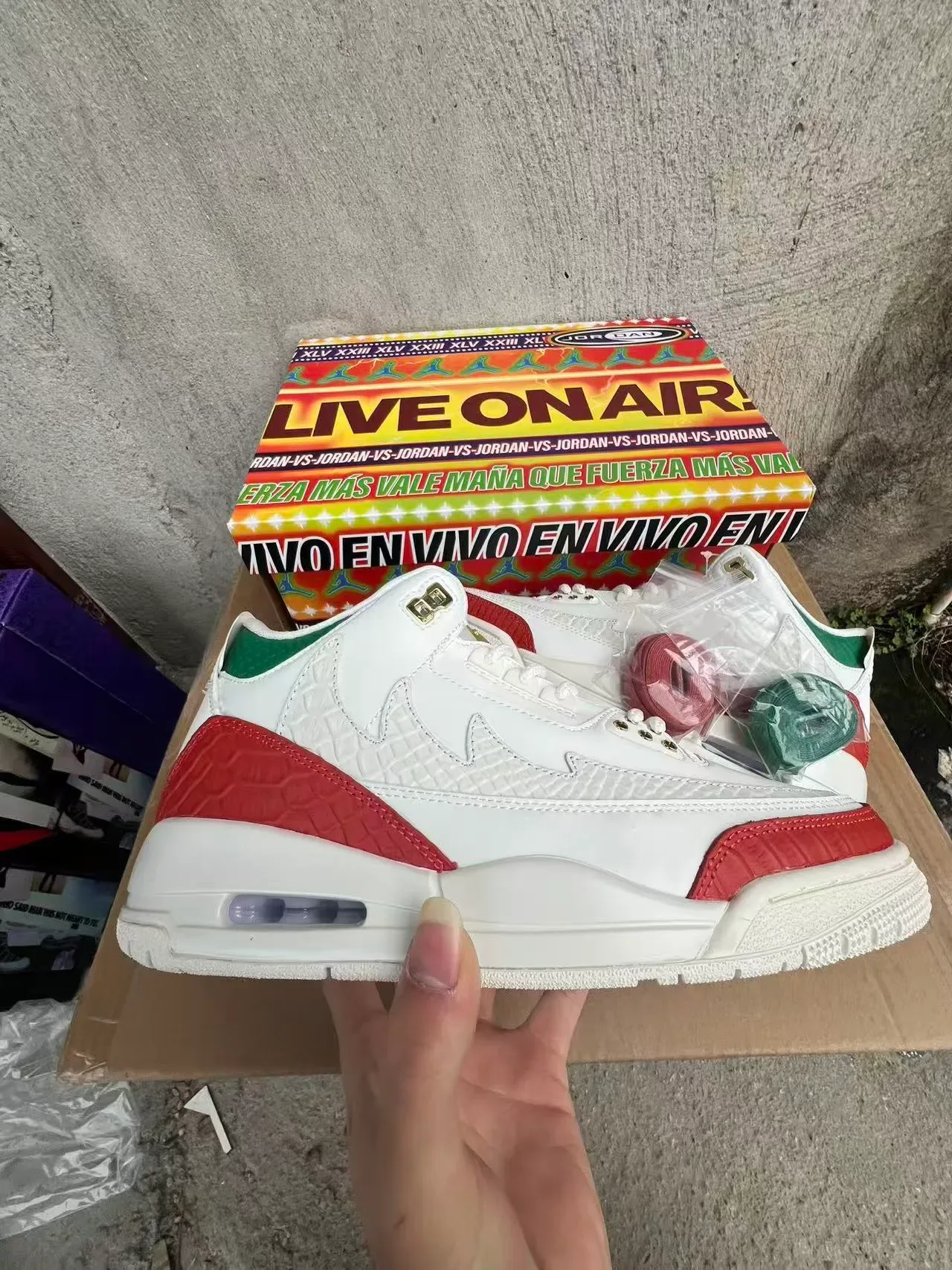 Air Jordan 3 Blanc Rouge Vert Chaussures de Basketball 7