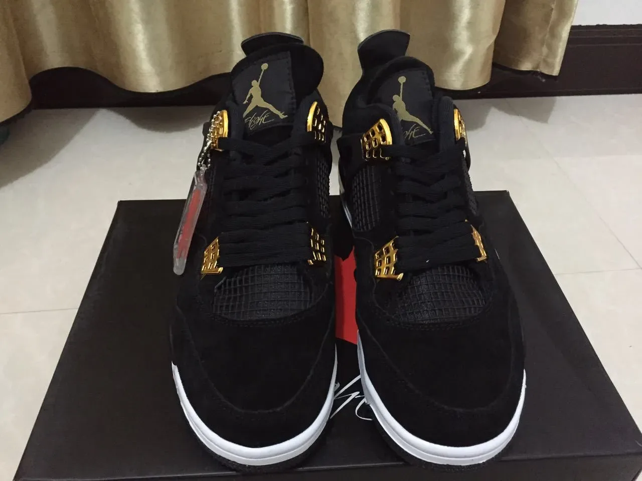 Air Jordan 4 Noir Blanc Or Chaussures de Basket 2