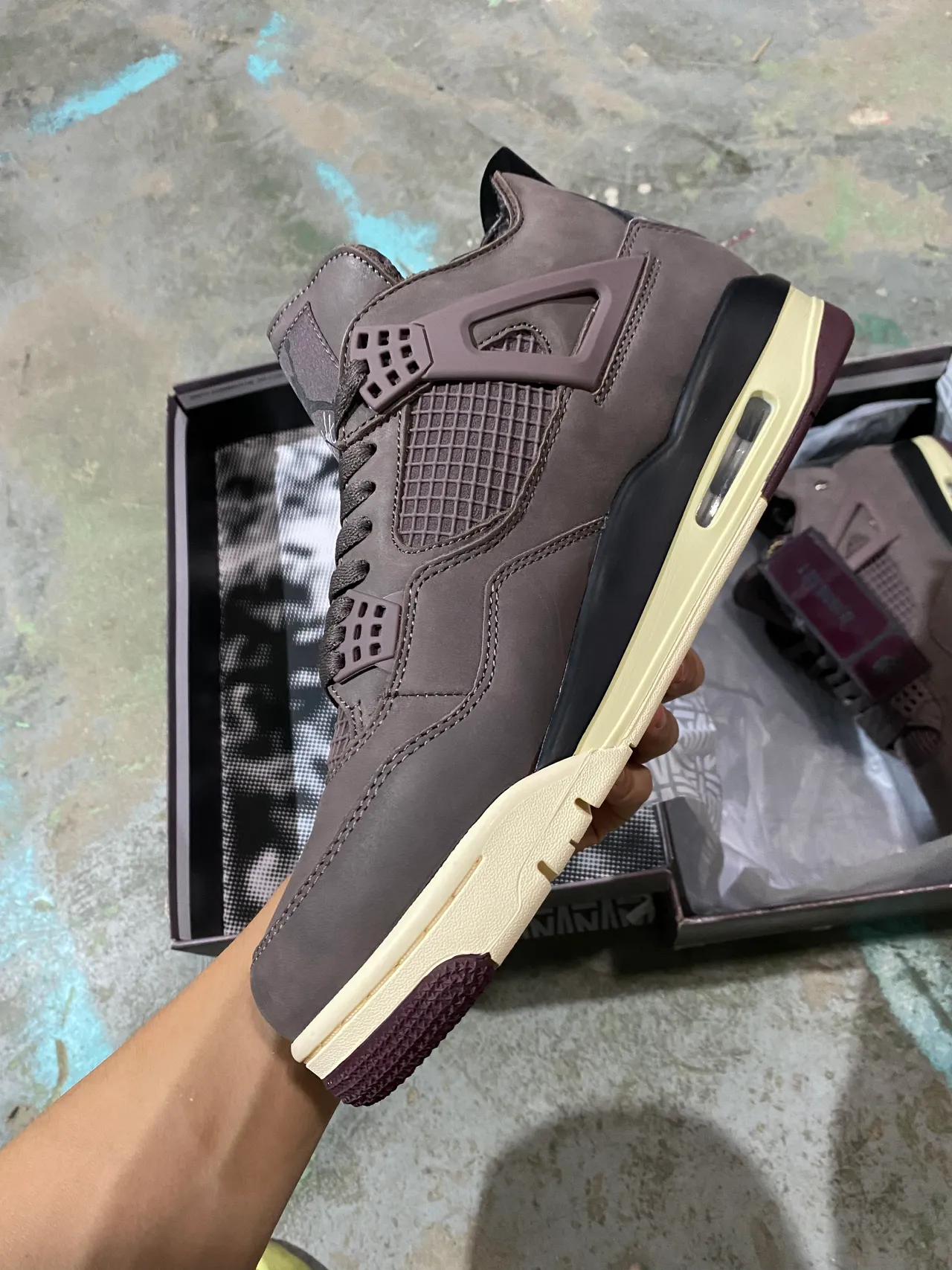 Air Jordan 4 Marrom Creme Tênis de Basquete 5