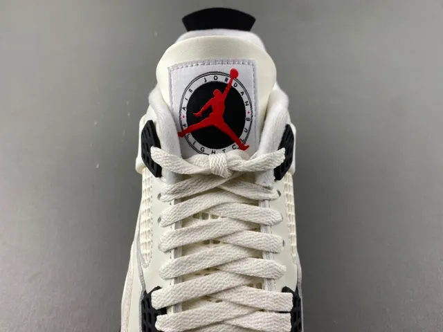 Air Jordan 4 Off-White and Black Basketball Shoes 6