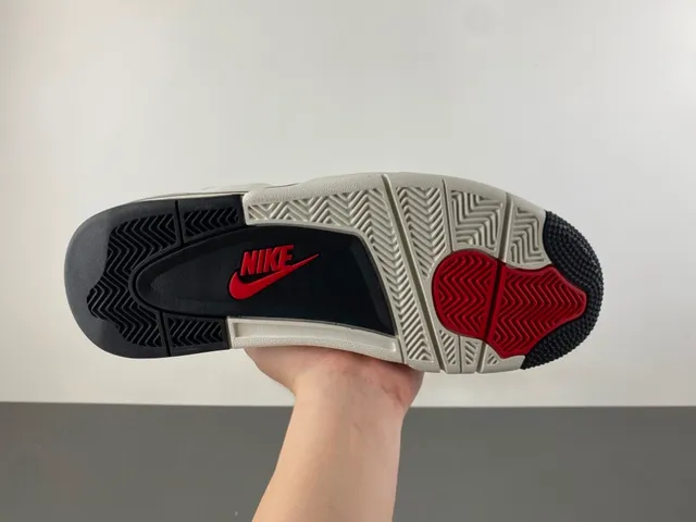 Air Jordan 4 Off-White and Black Basketball Shoes 9
