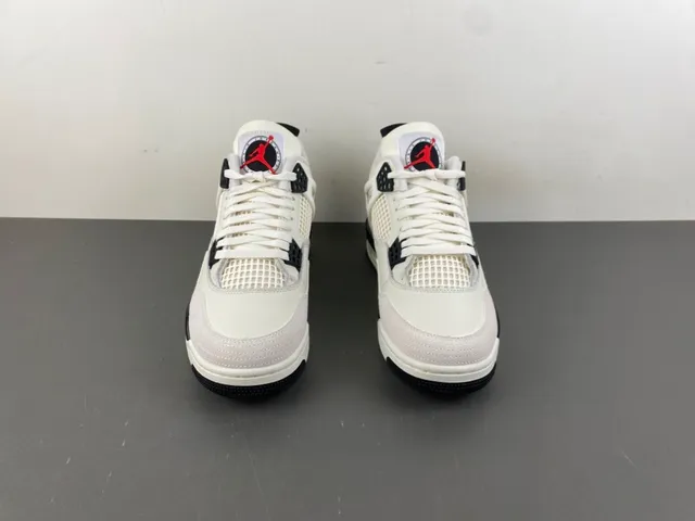 Air Jordan 4 Off-White and Black Basketball Shoes 11