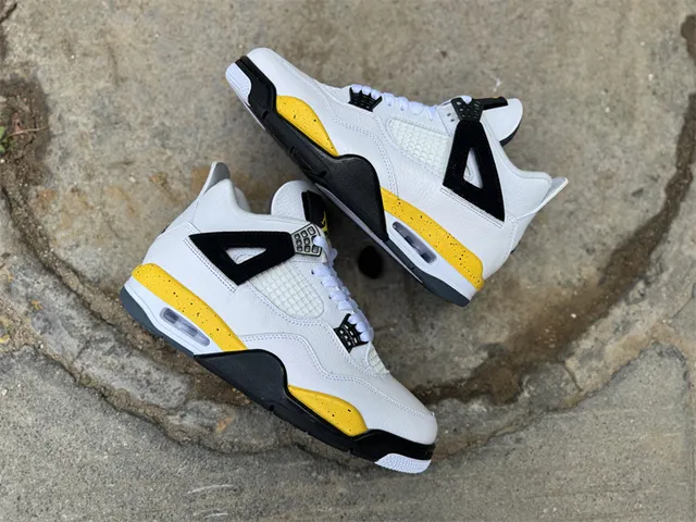 Air Jordan 4 White Black Yellow Basketball Shoes 7