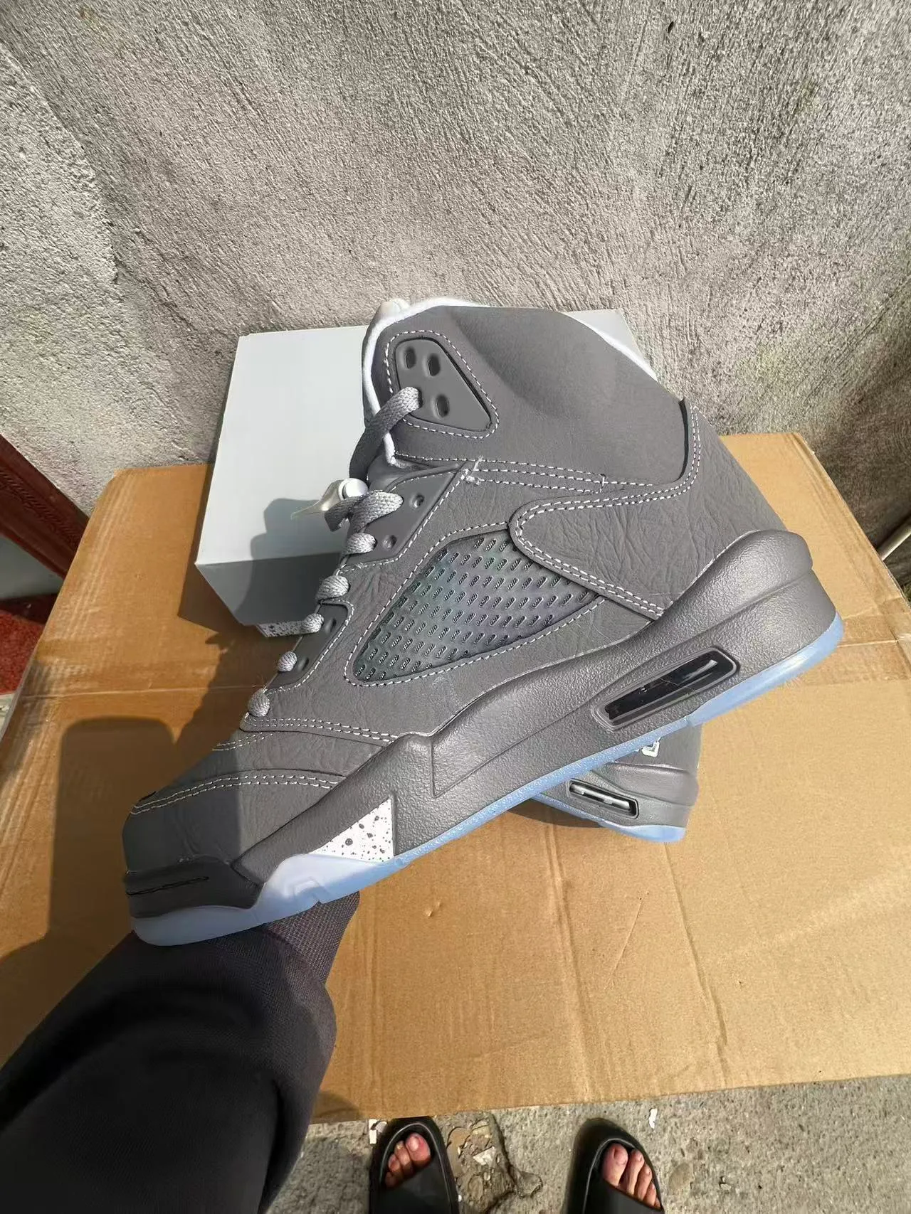 Air Jordan 5 Gray and Icy Blue Basketball Shoes 5