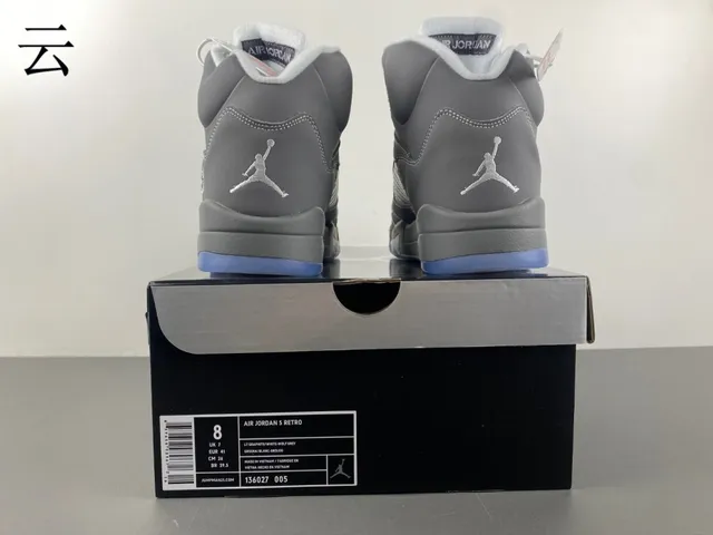 Air Jordan 5 Cinza e Azul Claro Tênis de Basquete 14