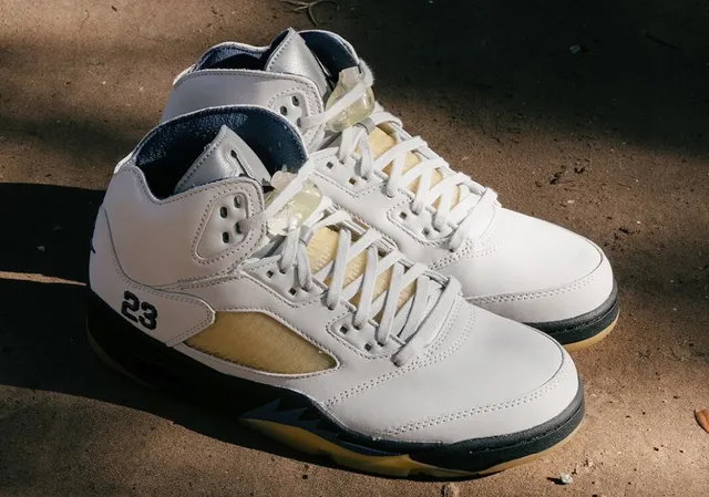 Air Jordan 5 White Light Yellow Black Blue Basketball Shoes 2