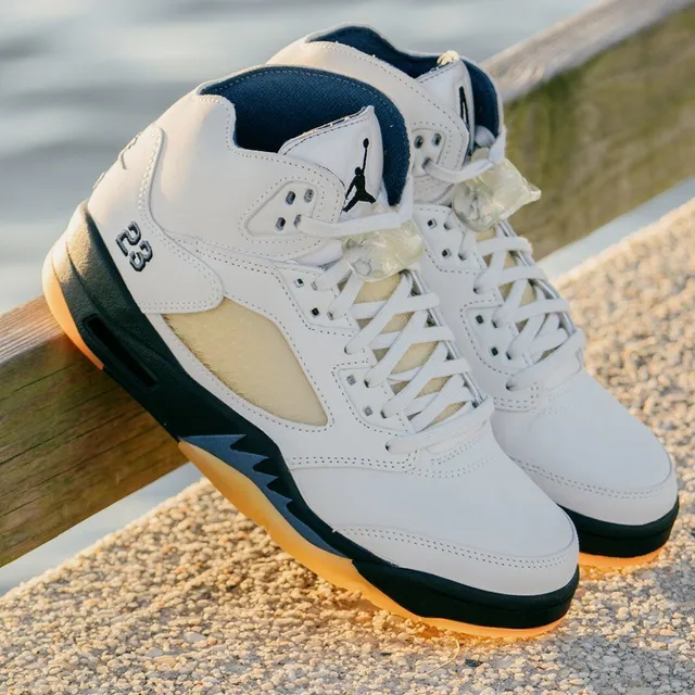 Air Jordan 5 White Light Yellow Black Blue Basketball Shoes 3