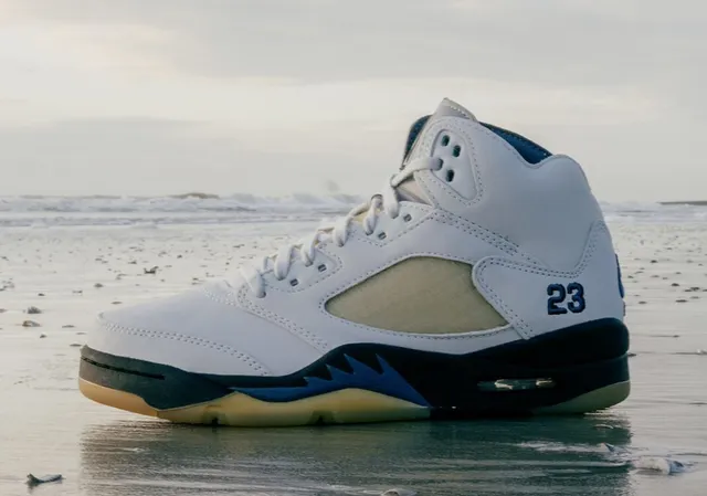 Air Jordan 5 White Light Yellow Black Blue Basketball Shoes 4