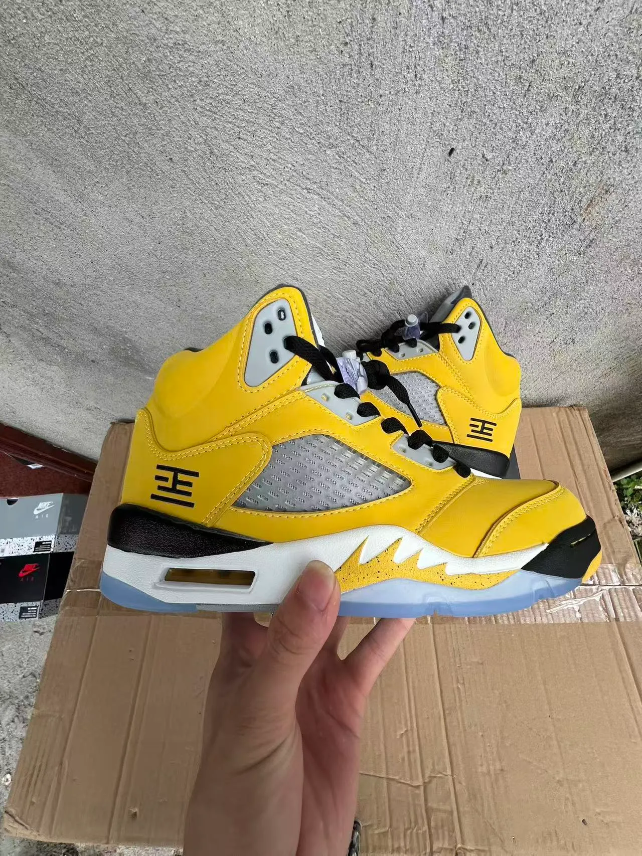 Air Jordan 5 Amarillo Negro Blanco Zapatillas de Baloncesto 10
