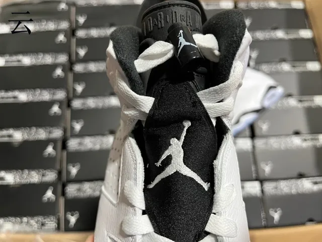 Air Jordan 6 White Black Light Blue Basketball Shoes 23