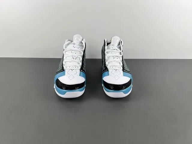 Air Jordan أسود أزرق عالي الترقوة مع وسطة شفافة حذاء كرة السلة 11
