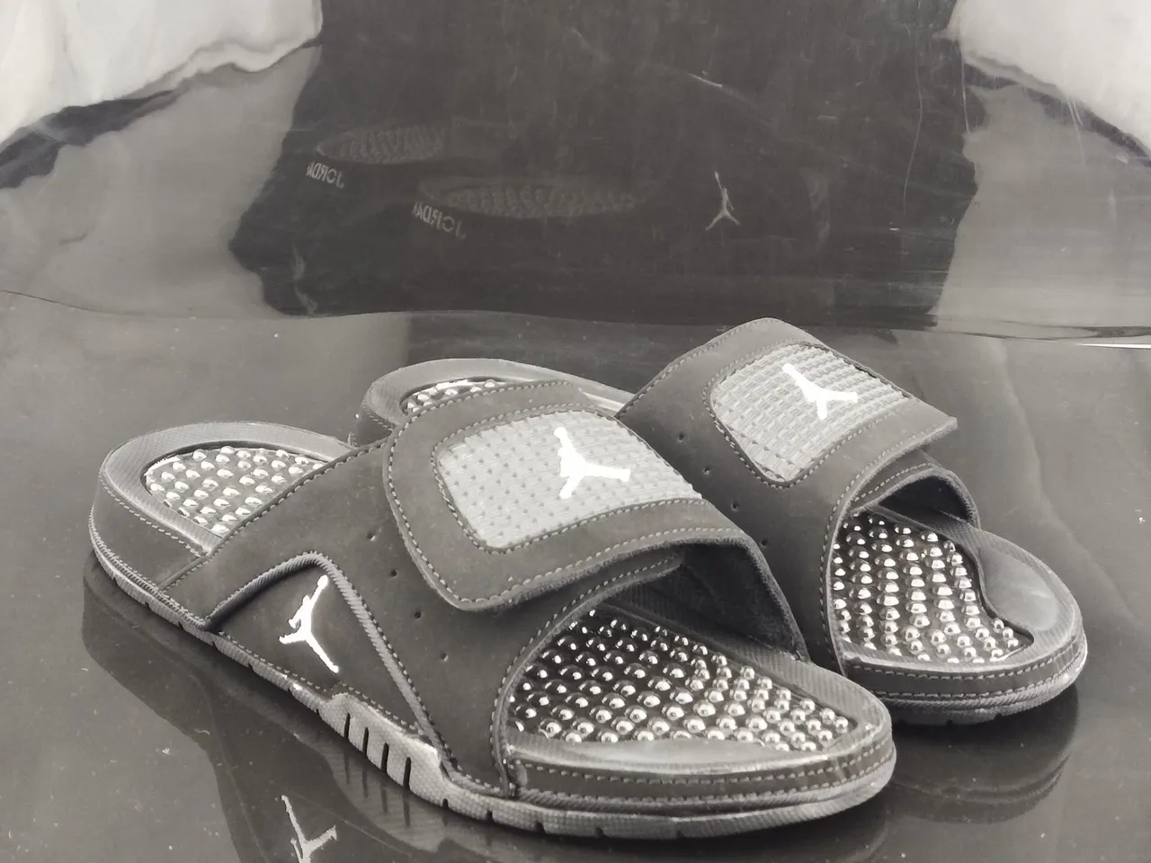 Air Jordan Black Gray Suede-Like Upper White Jumpman Logo Slippers 4