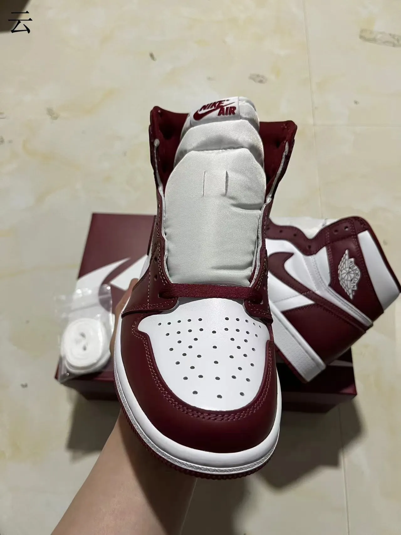 Air Jordan Burgundy White High-Top Leather Upper Basketball Shoes 3