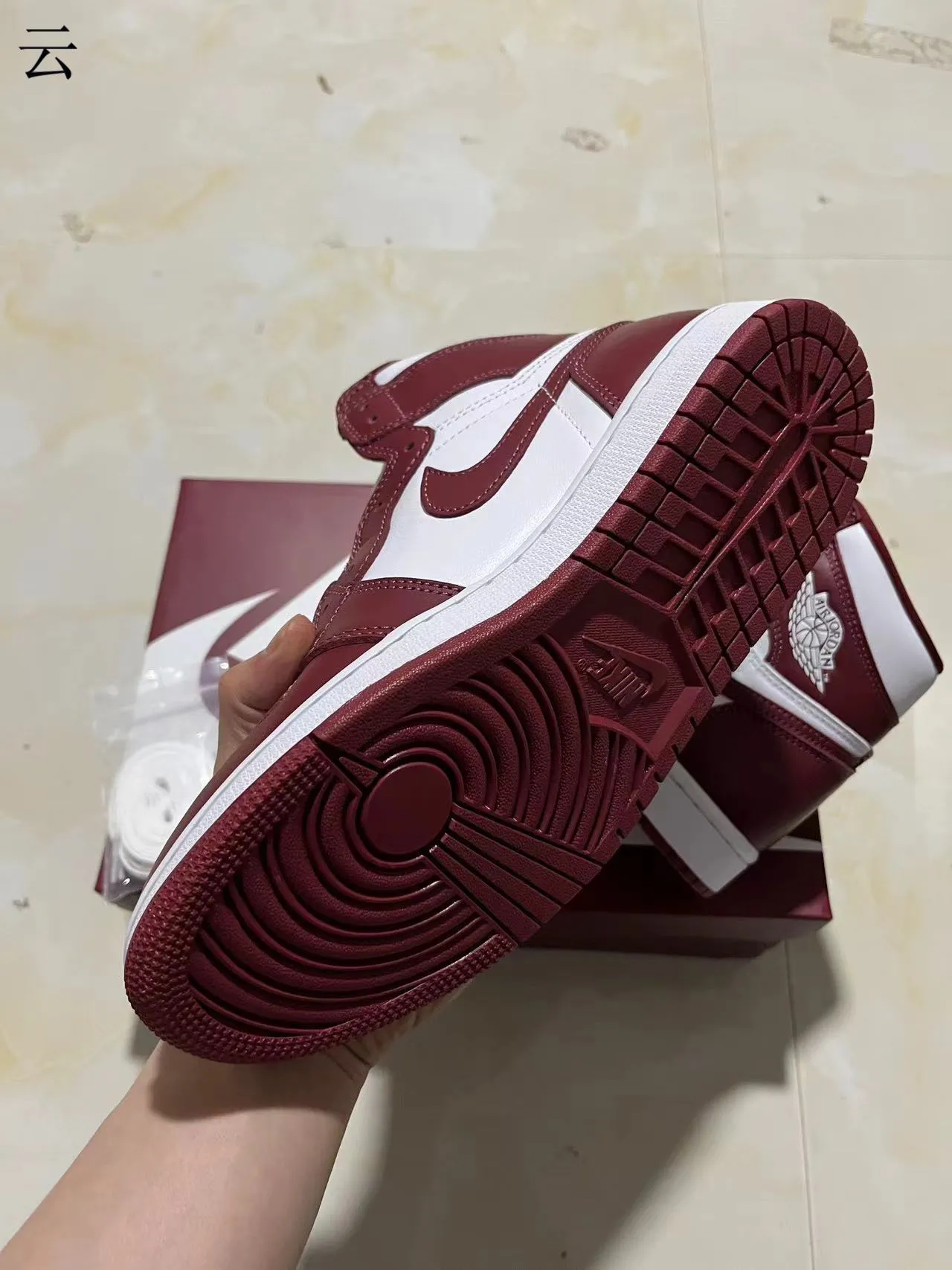 Air Jordan Burgundy White High-Top Leather Upper Basketball Shoes 6
