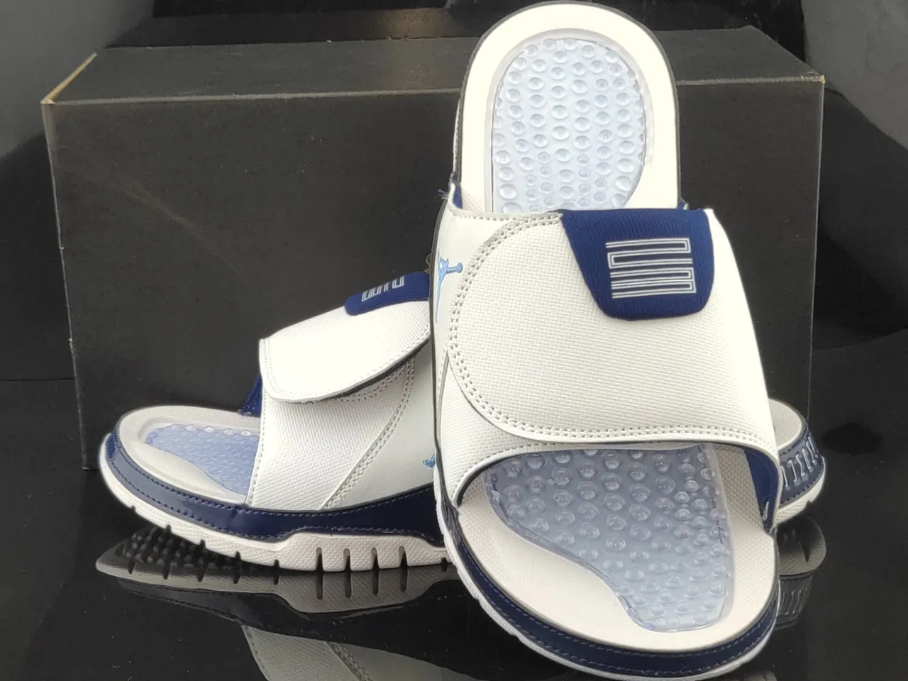 Air Jordan Hydro Slide Off-White Navy Blue Bubble Pod Slipper 4