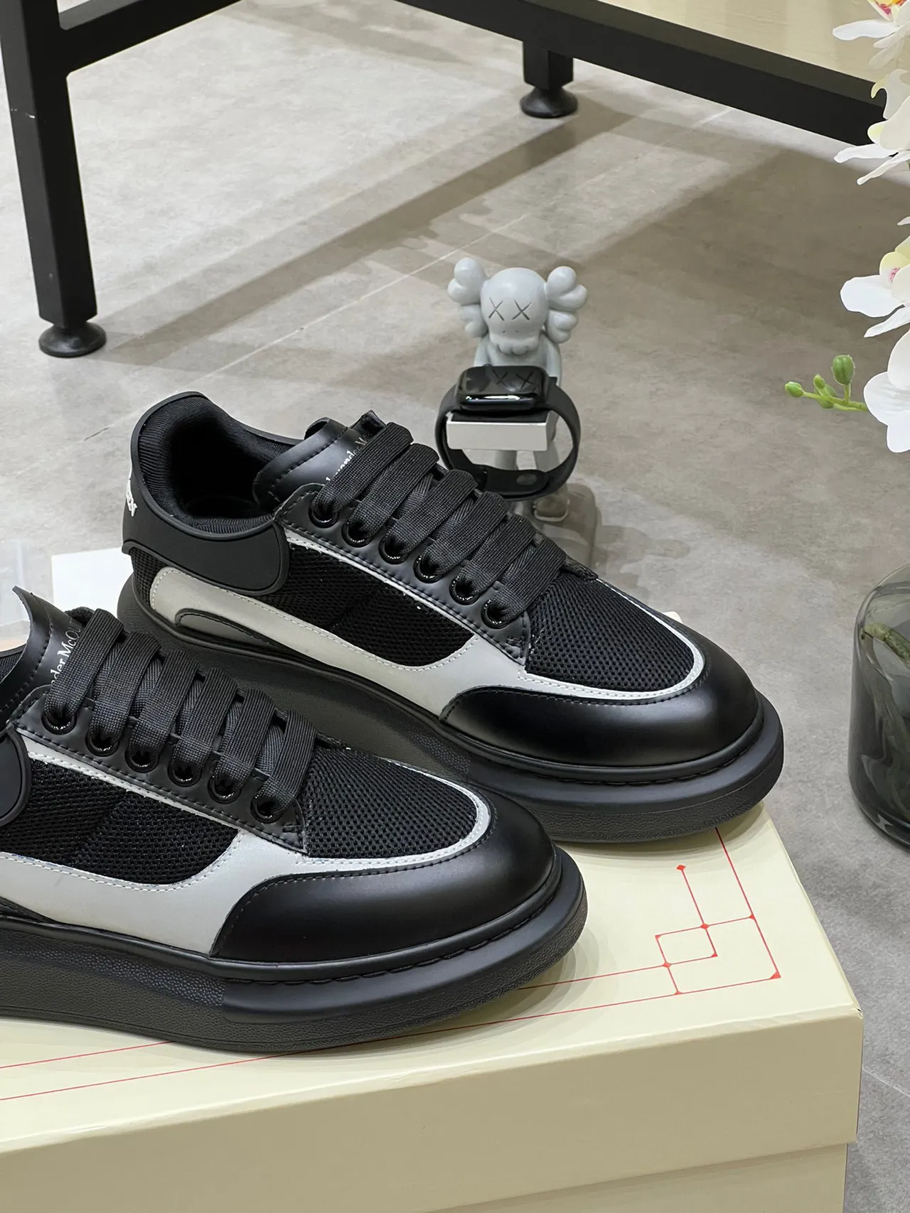 Alexander McQueen Oversized Sneaker Black and Silver Lifestyle Sneakers 8