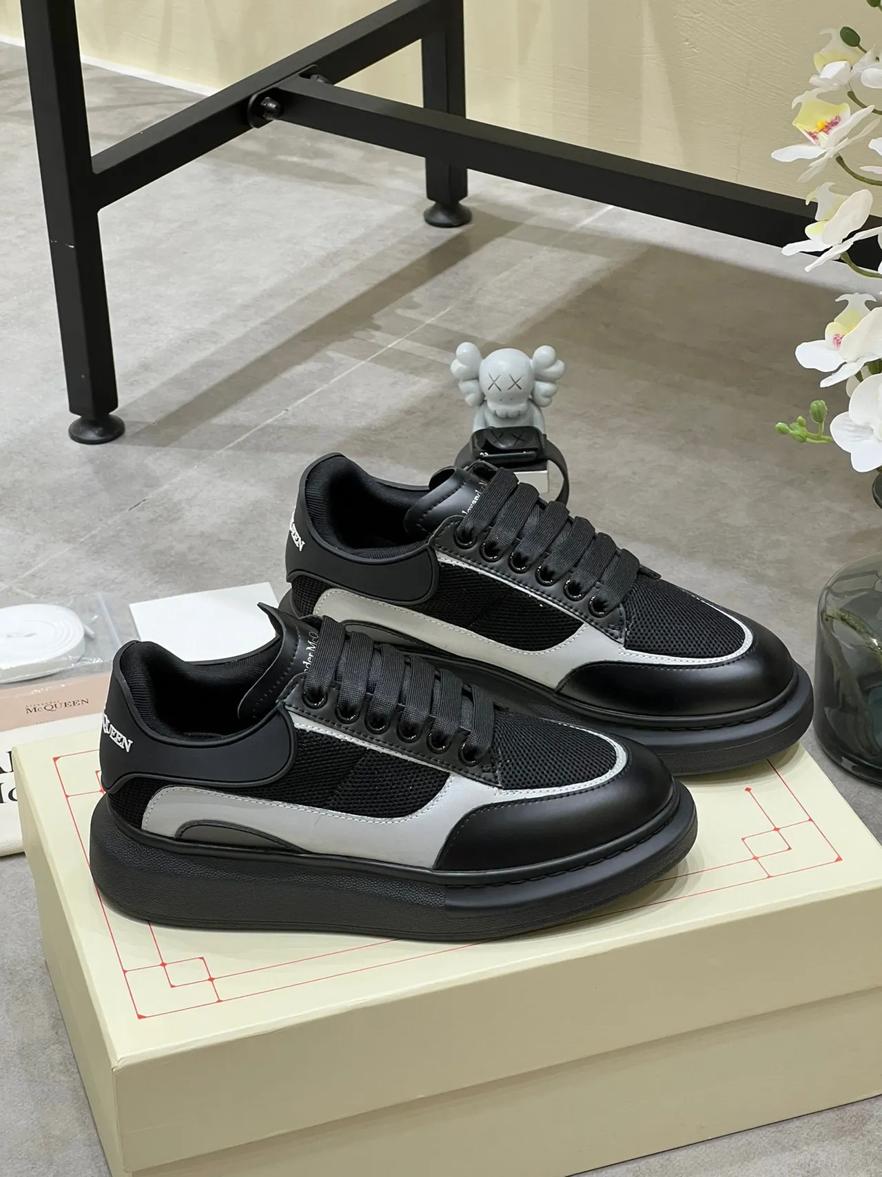 Alexander McQueen Oversized Sneaker Black and Silver Lifestyle Sneakers 9